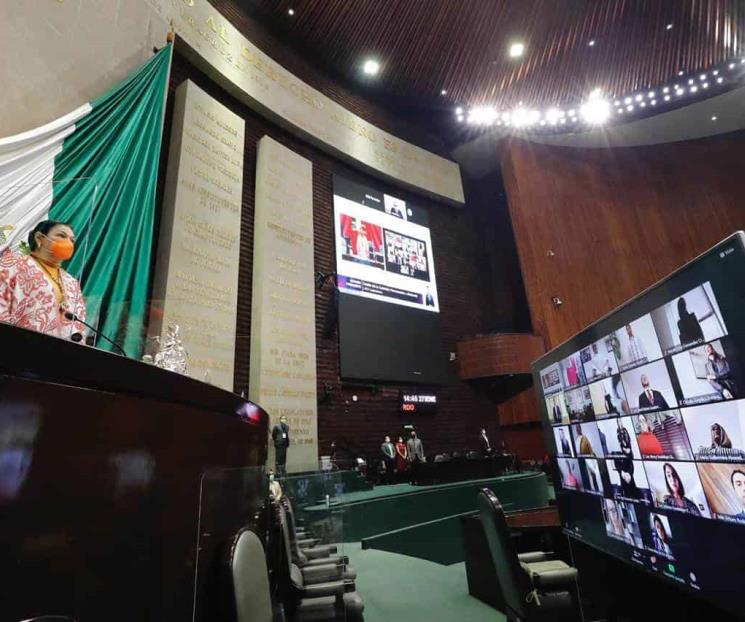 Guardan minuto de silencio por diplomático Alfonso de María Guardan minuto de silencio por diplomático Alfonso de María