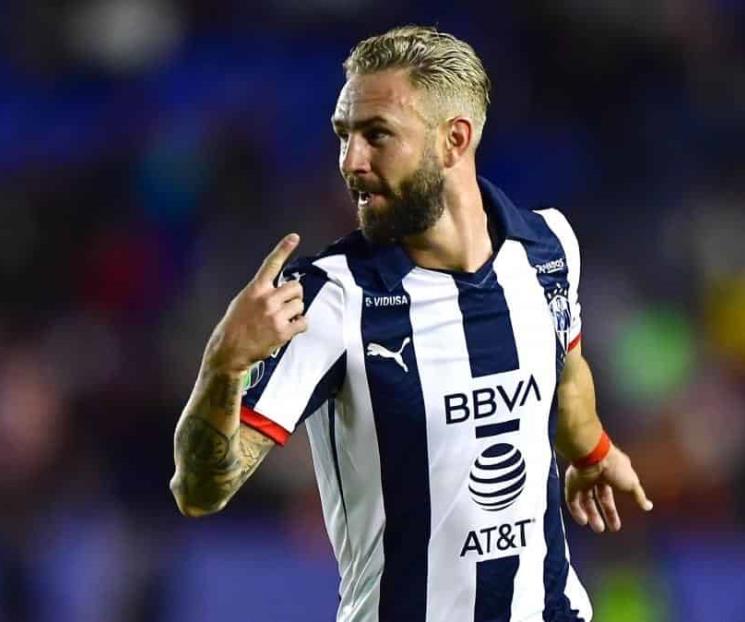 Miguel Layun no saldrá de Rayados