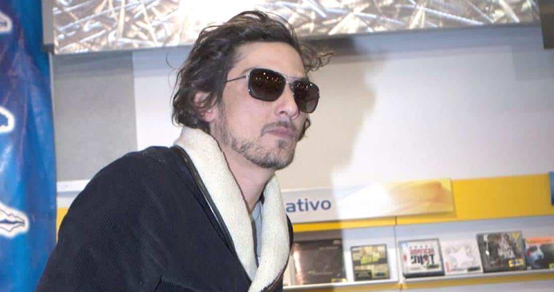 Le devuelve Twitter cuenta a Larregui Le devuelve Twitter cuenta a Larregui