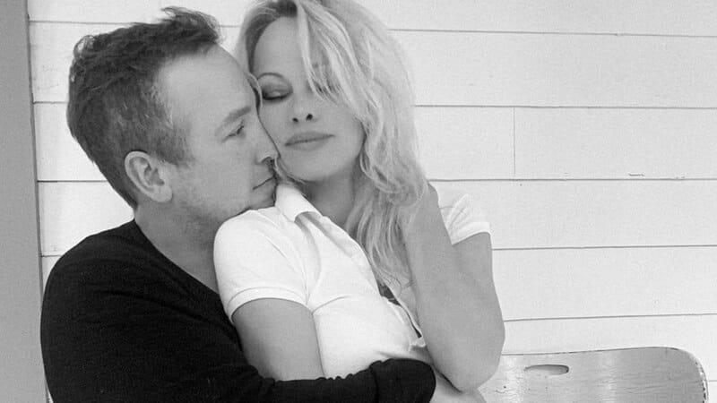 Pamela Anderson tiene amor de cuarentena
