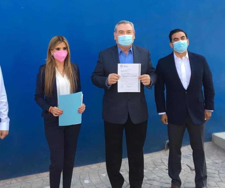 Buscan curul en San Lázaro