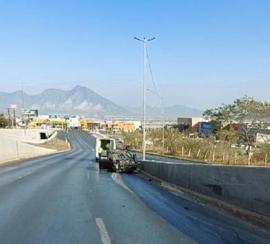 conductor resultó con diversas lesiones luego de volcar su auto