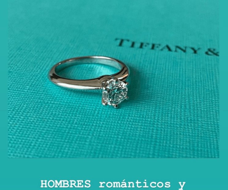 Michelle Renaud vende anillo de compromiso Michelle Renaud vende anillo de compromiso