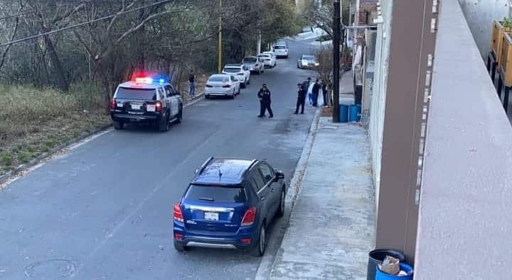 Secuestran a hombre en su departamento en San Pedro