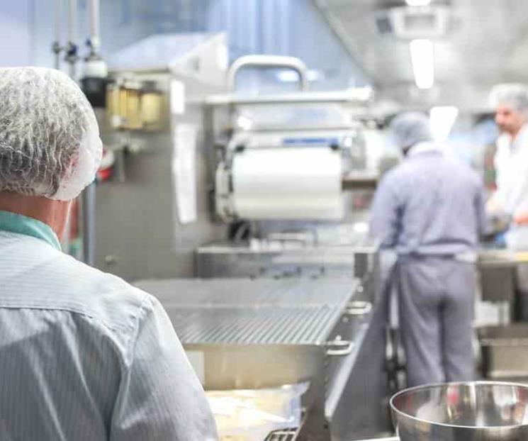 Confianza empresarial moderó avance por medidas Covid