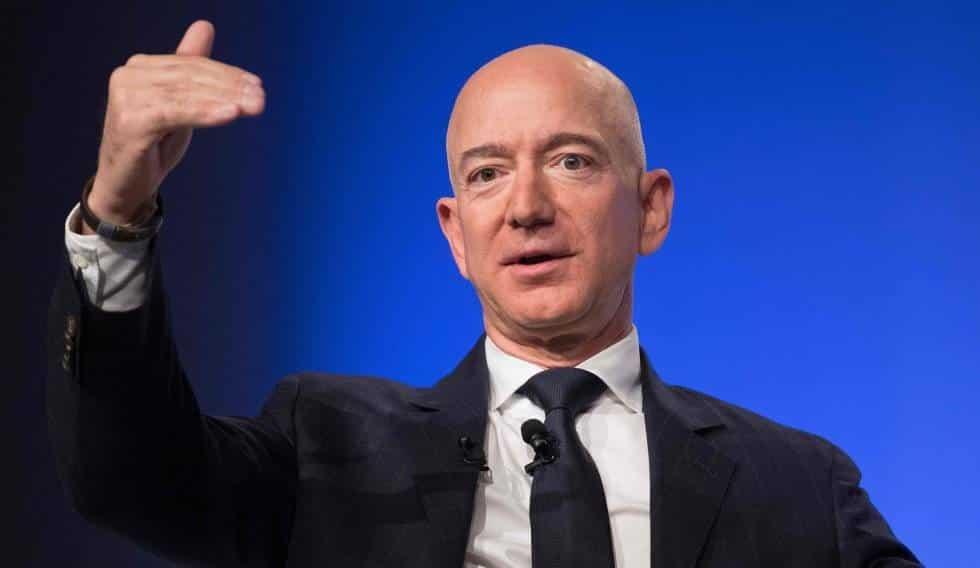 Jeff Bezos deja puesto de CEO en Amazon Jeff Bezos deja puesto de CEO en Amazon