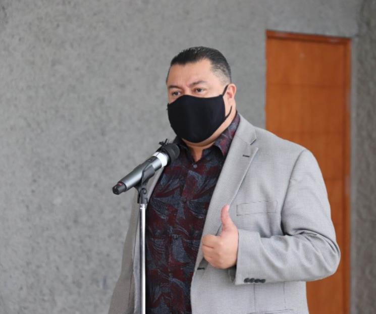 Se registra Ramiro González por Apodaca