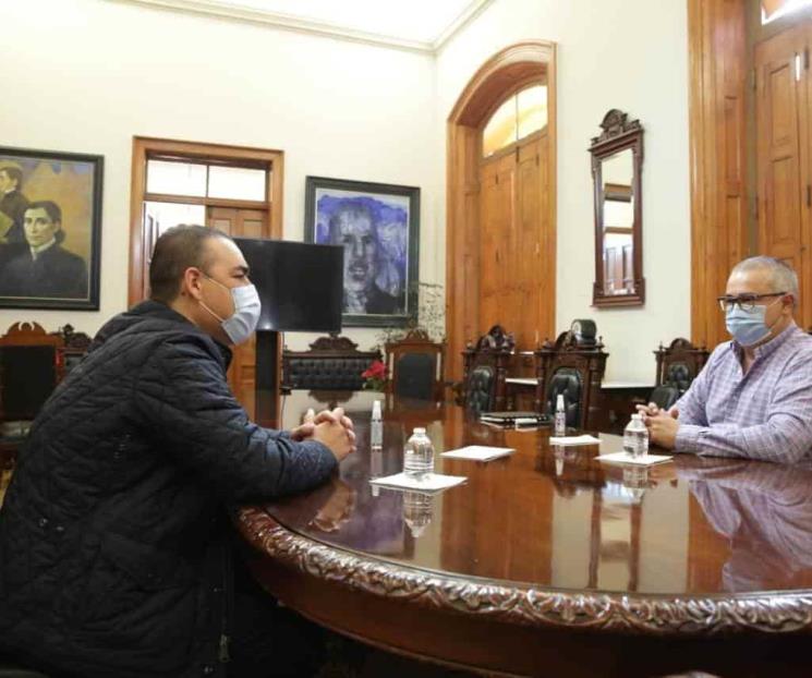 Dialoga Enrique Torres con líderes del PRI y MC Dialoga Enrique Torres con líderes del PRI y MC