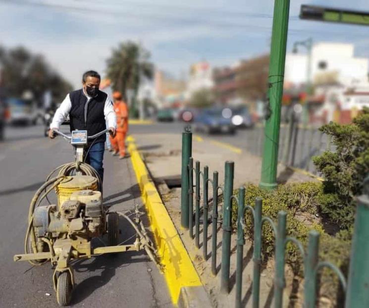 Dan mantenimiento a la Calzada Madero Dan mantenimiento a la Calzada Madero