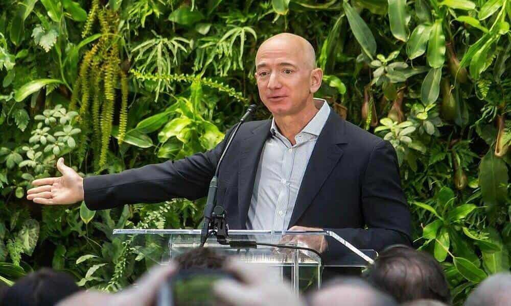 Jeff Bezos dejará de ser el CEO de Amazon en verano Jeff Bezos dejará de ser el CEO de Amazon en verano