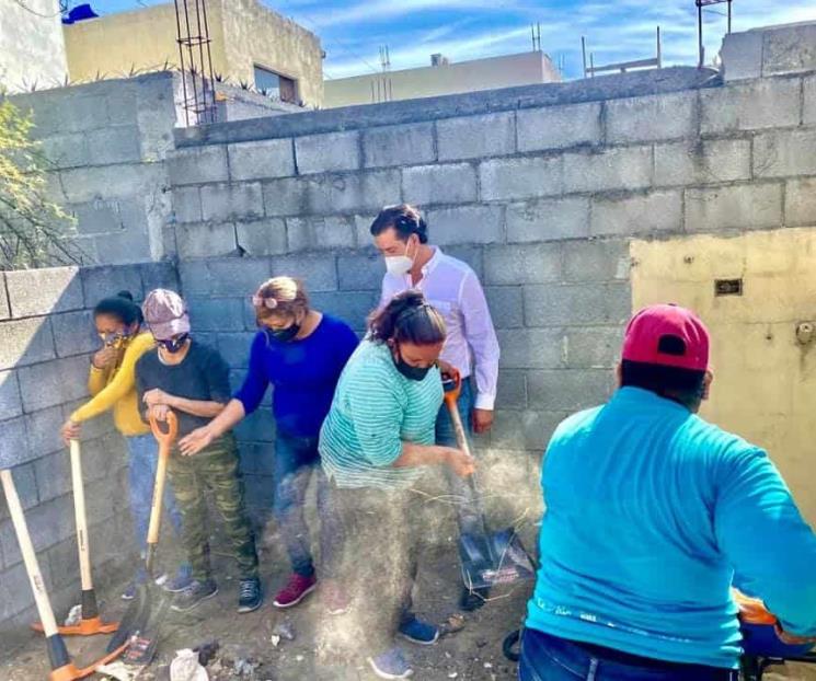 Siguen limpiando casas abandonadas en Juárez Siguen limpiando casas abandonadas en Juárez