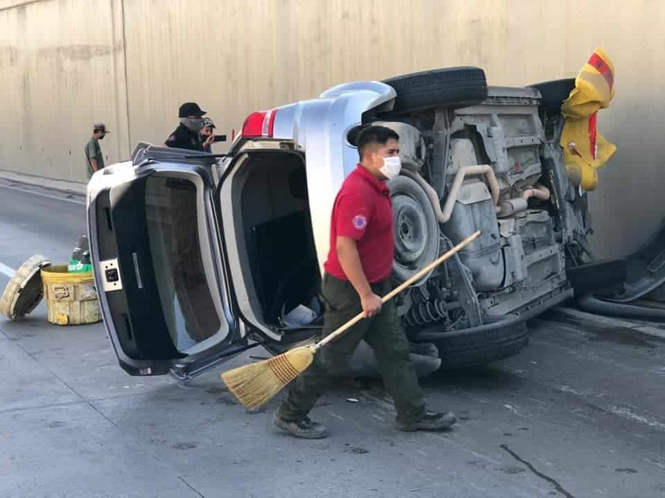 Terminó con lesiones de consideración, al volcar su camioneta