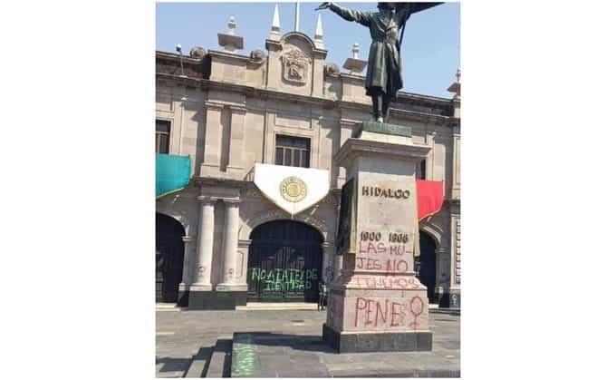 Vandalizan Cámara de Diputados Vandalizan Cámara de Diputados