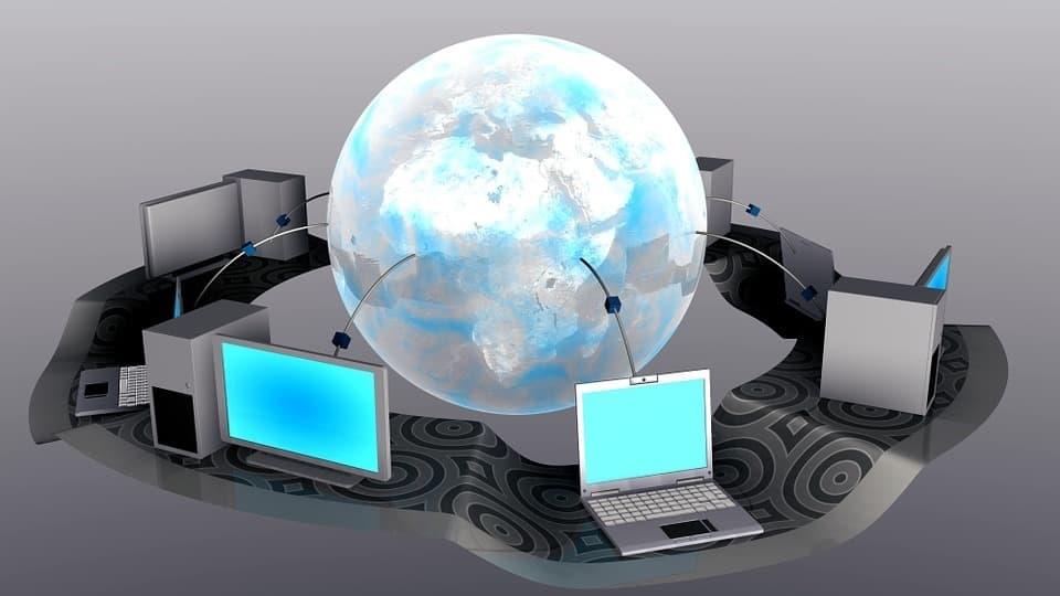 Internet y radiodifusión no son lo mismo: R3D