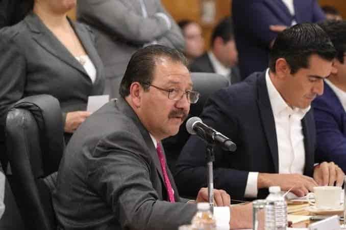 Preguntan sobre abasto de vacunas y medicamentos en el país