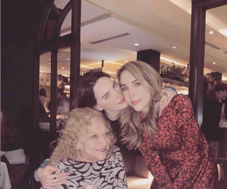 Reportan muy delicada de salud a la abuelita de Belinda Reportan muy delicada de salud a la abuelita de Belinda