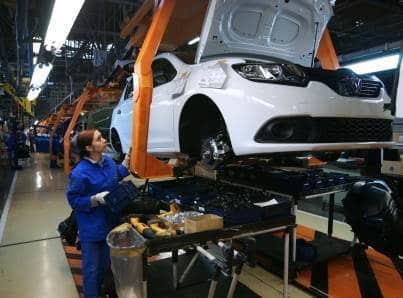 Desabasto de semiconductores afectará producción automotriz