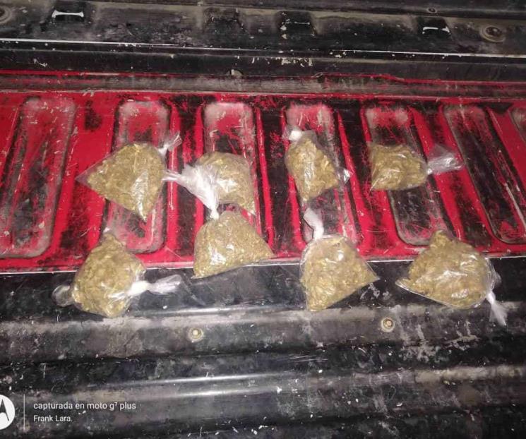 Arrestan a 2 jóvenes con droga en Juárez NL