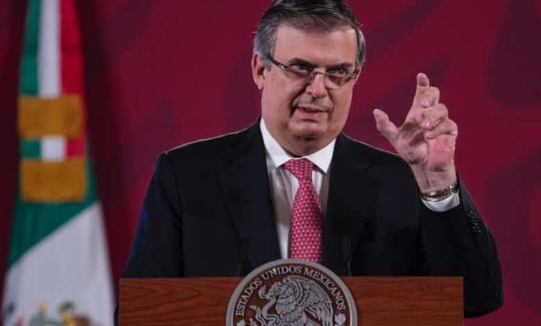 Ebrard va a planta en Querétaro donde será envasada vacuna Ebrard va a planta en Querétaro donde será envasada vacuna