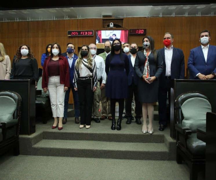 Nombran a magistradas entre polémicas Nombran a magistradas entre polémicas