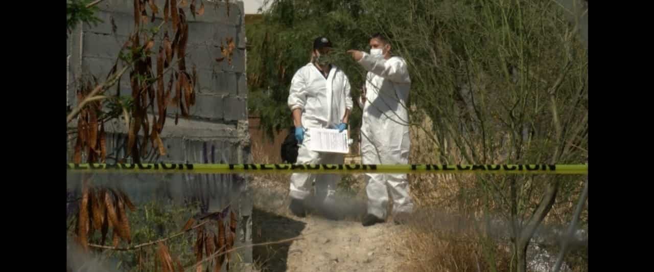 El cadáver de un hombre ejecutado a balazos fue encontrado en un arroyo ubicado de Santa Catarina