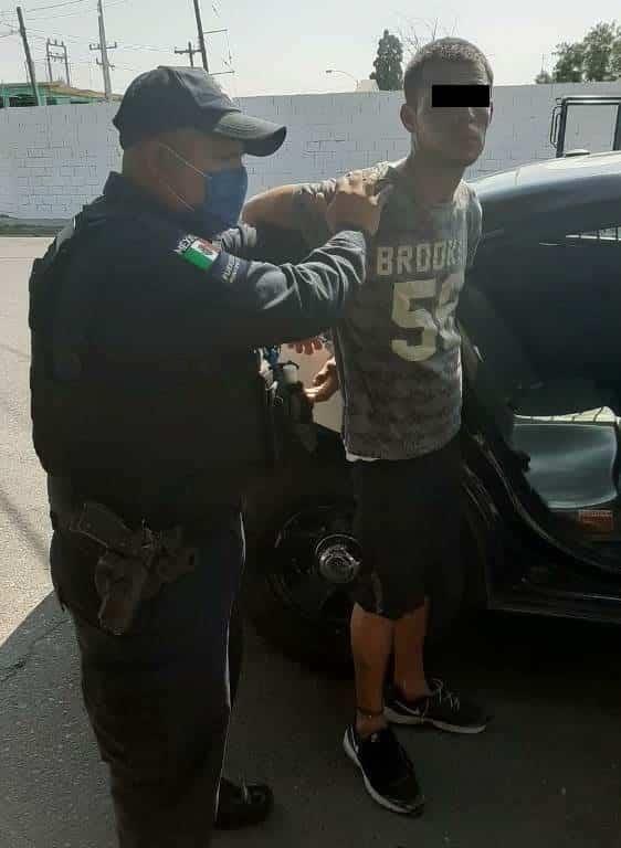 Detienen a hombre con droga en colonia Mitras Norte Detienen a hombre con droga en colonia Mitras Norte
