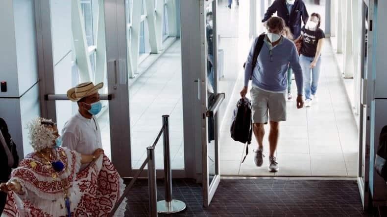 Panamá permite traslado de migrantes Panamá permite traslado de migrantes