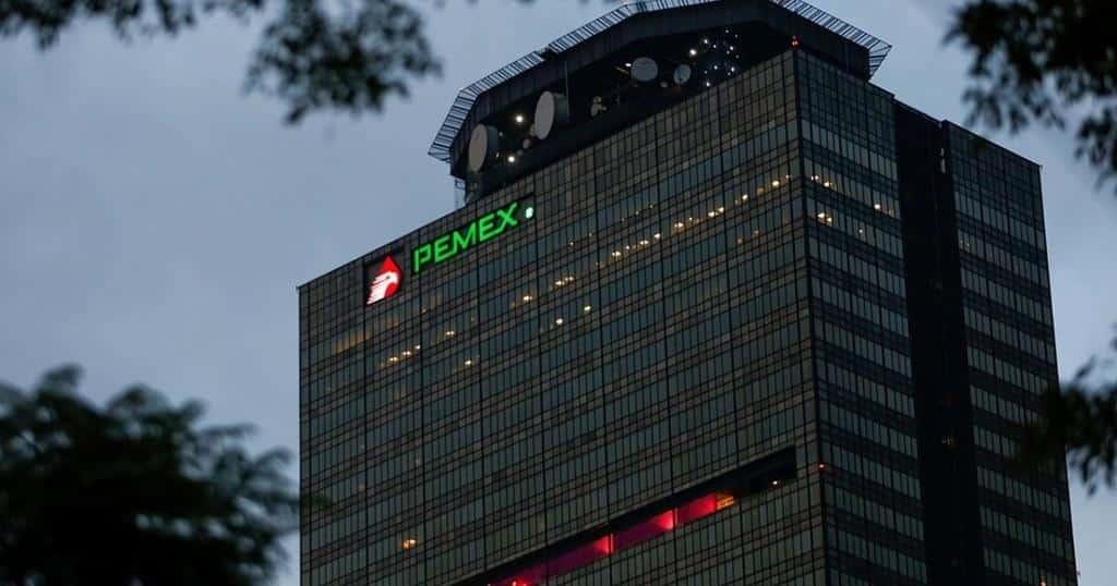 Sanear a Pemex costaría 12 puntos de PIB y tardaría 5 años Sanear a Pemex costaría 12 puntos de PIB y tardaría 5 años