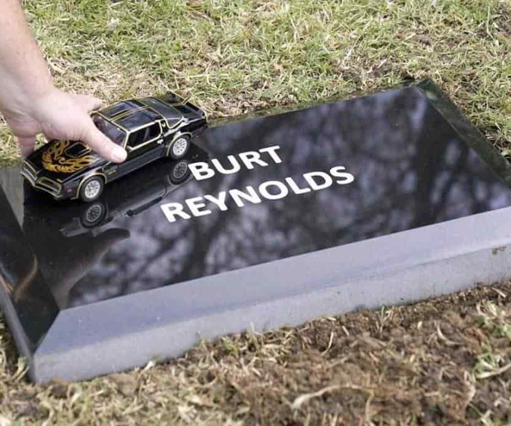 Descansa Burt Reynolds en Hollywood Descansa Burt Reynolds en Hollywood