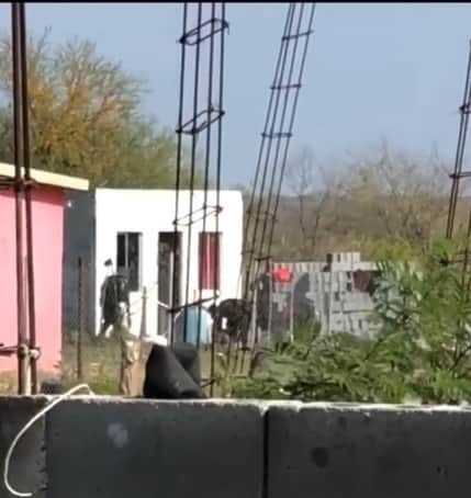 Los uniformados llegaron reventando puertas para sacar a los jóvenes, que se encuentran en calidad de desparecidos