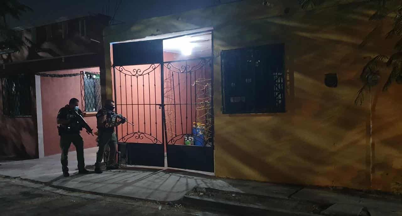 Catearon un domicilio donde un comerciante fue mantenido secuestrado por delincuentes