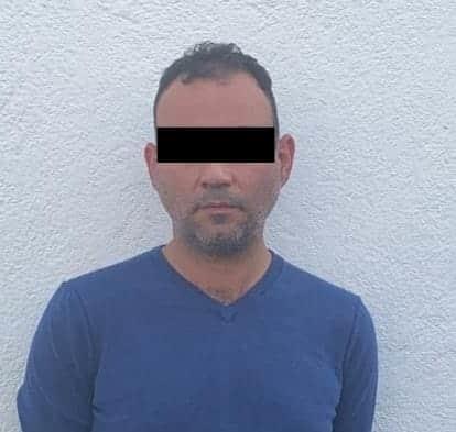 Arrestan a hombre con arma de fuego y por amenazas Arrestan a hombre con arma de fuego y por amenazas