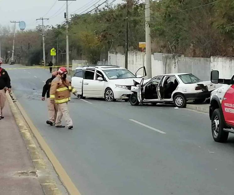 Ejecutan a hombre en su camioneta