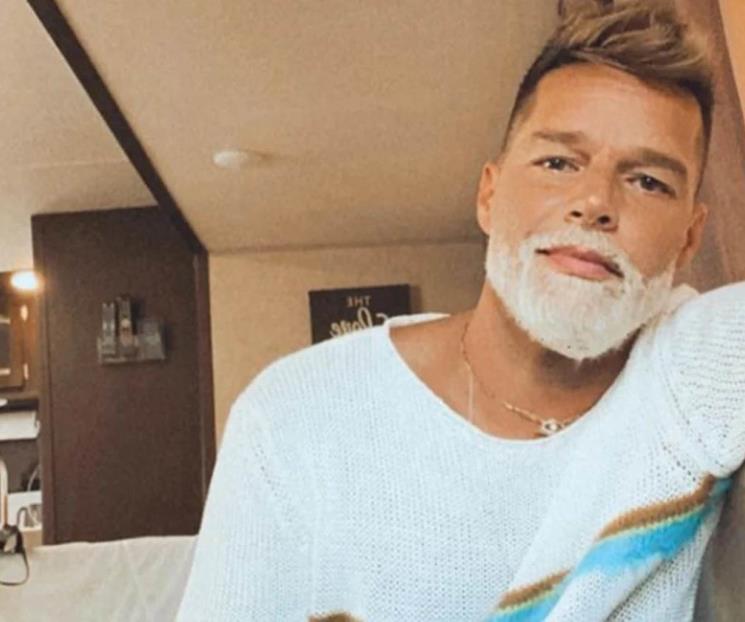 Ricky Martin lanza buenas vibras a fans