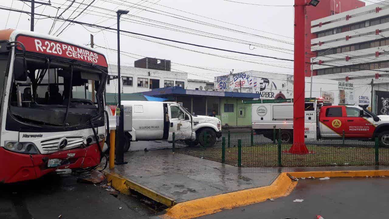 Al menos siete lesionados dejó ayer un choque