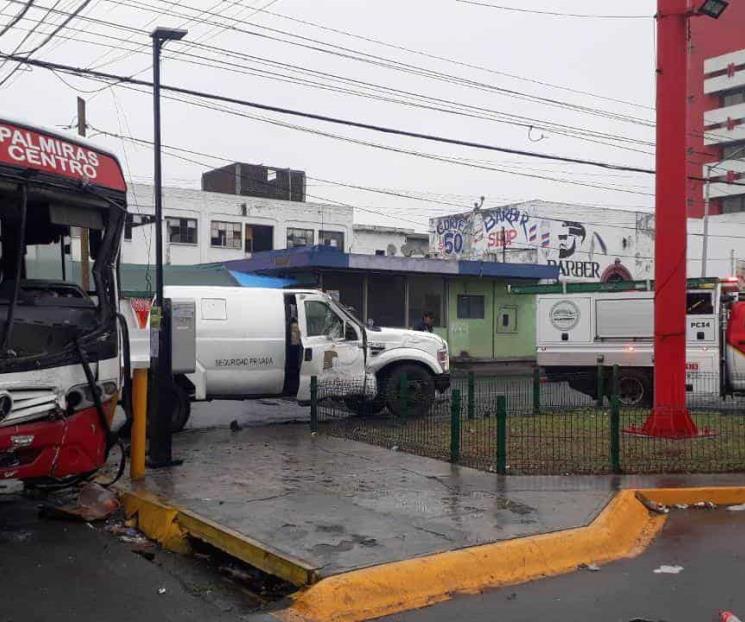 Choque deja 7 lesionados en el Centro de Monterrey Choque deja 7 lesionados en el Centro de Monterrey