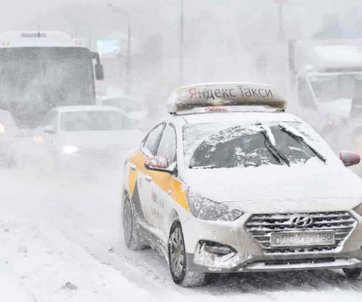 En Moscú tormenta invernal récord En Moscú tormenta invernal récord