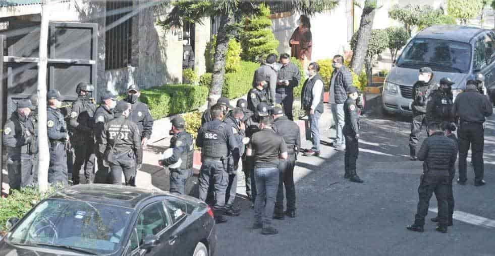 Balea escolta a ladrones