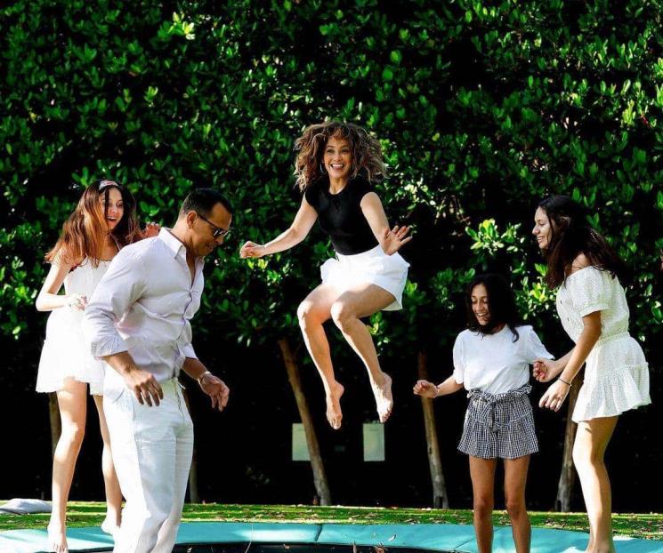 JLo admite que ella y Alex Rodríguez fueron a terapia JLo admite que ella y Alex Rodríguez fueron a terapia