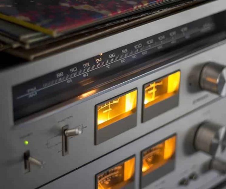 El 54% de los hogares en México tienen radio El 54% de los hogares en México tienen radio