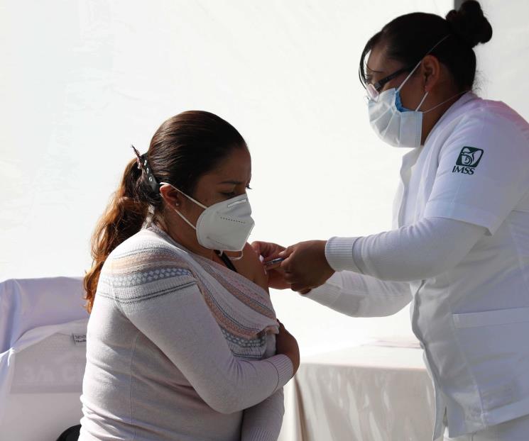 Oposición debería apoyar  la vacunación: Monreal