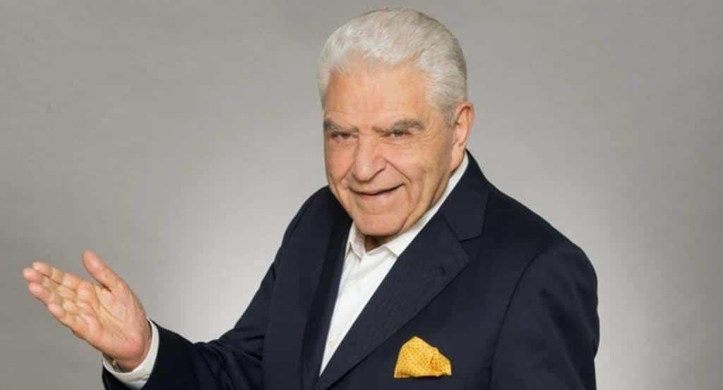 Don Francisco da un paso por la vacuna de Covid Don Francisco da un paso por la vacuna de Covid