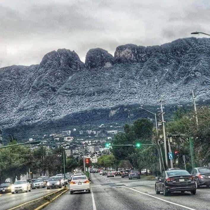 Se pinta de blanco el área metropolitana Se pinta de blanco el área metropolitana