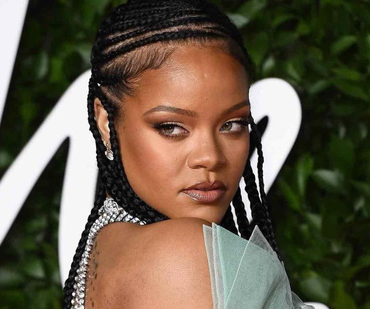 Pandemia obliga a Rihanna a cerrar su marca de ropa Pandemia obliga a Rihanna a cerrar su marca de ropa