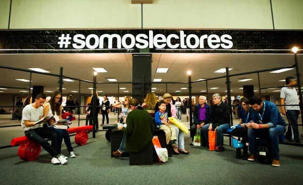 En pandemia crece lectura en Internet y descarga ilegal En pandemia crece lectura en Internet y descarga ilegal