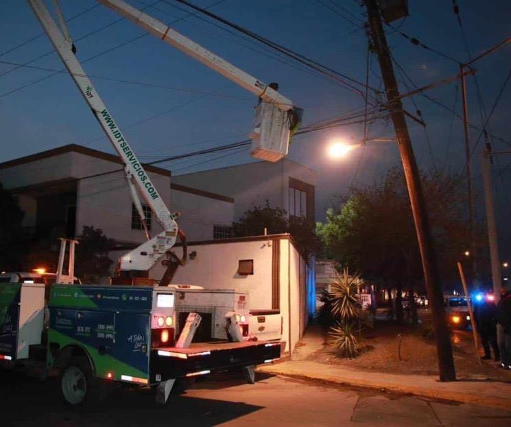 Sigue área metropolitana en caos por onda gélida Sigue área metropolitana en caos por onda gélida