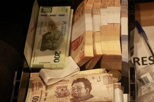 Urgen reforma fiscal o deuda