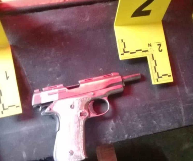 Hallan droga y arma tras cateo Hallan droga y arma tras cateo
