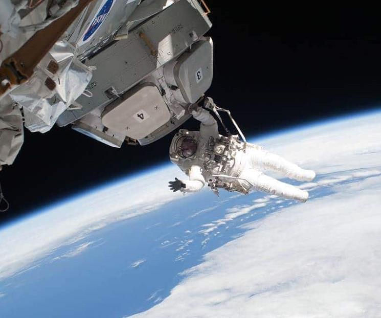 Cómo duermen, comen y viven los astronautas en el espacio Cómo duermen, comen y viven los astronautas en el espacio