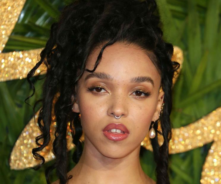 Vivió FKA Twigs aterrador momento junto a Shia LaBeouf Vivió FKA Twigs aterrador momento junto a Shia LaBeouf